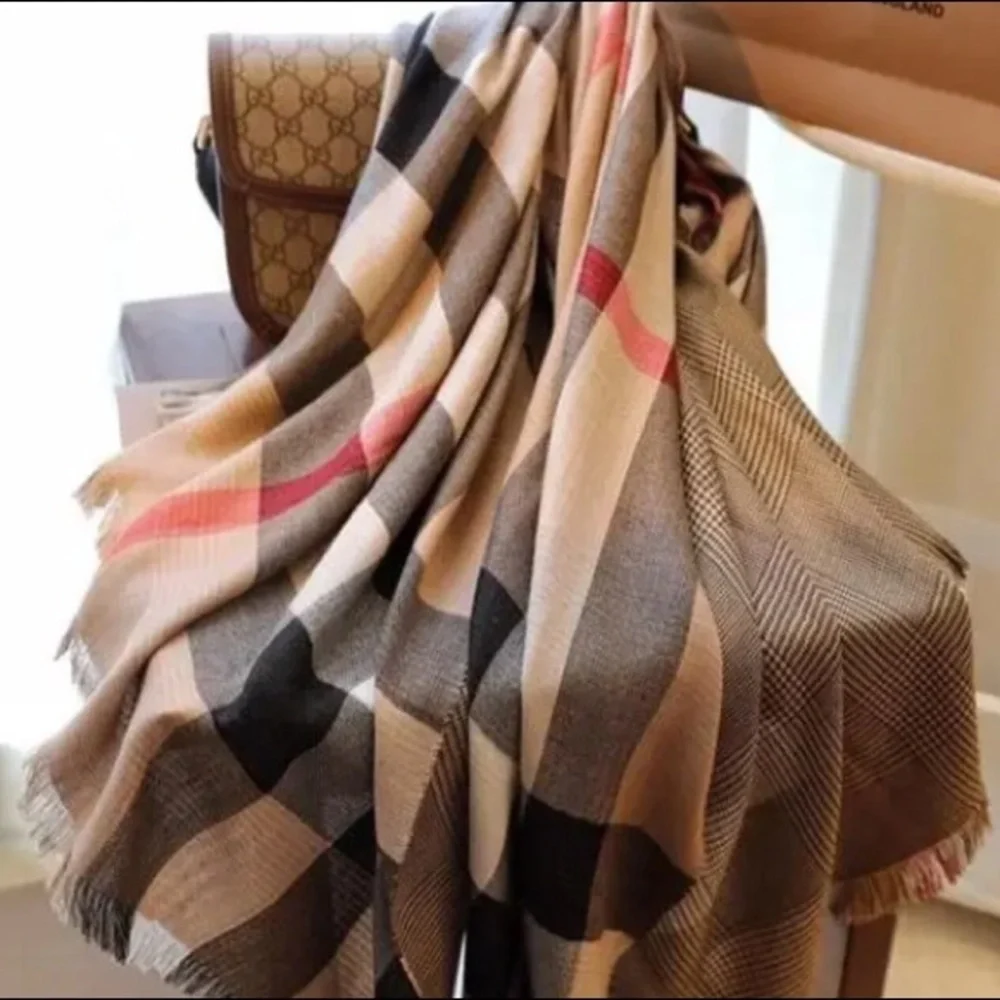Burberry Reversible Shawl Scarf - Picture 1 of 7